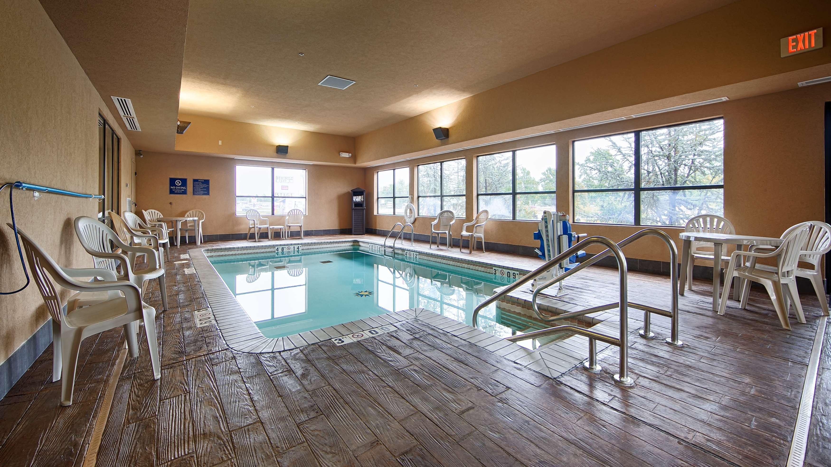 Best Western Seminole Inn And Suites Εξωτερικό φωτογραφία