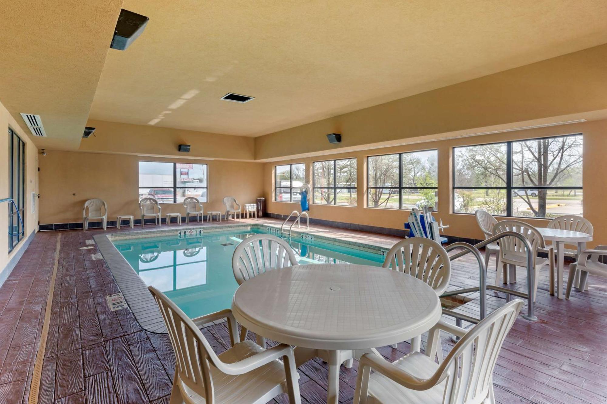 Best Western Seminole Inn And Suites Εξωτερικό φωτογραφία